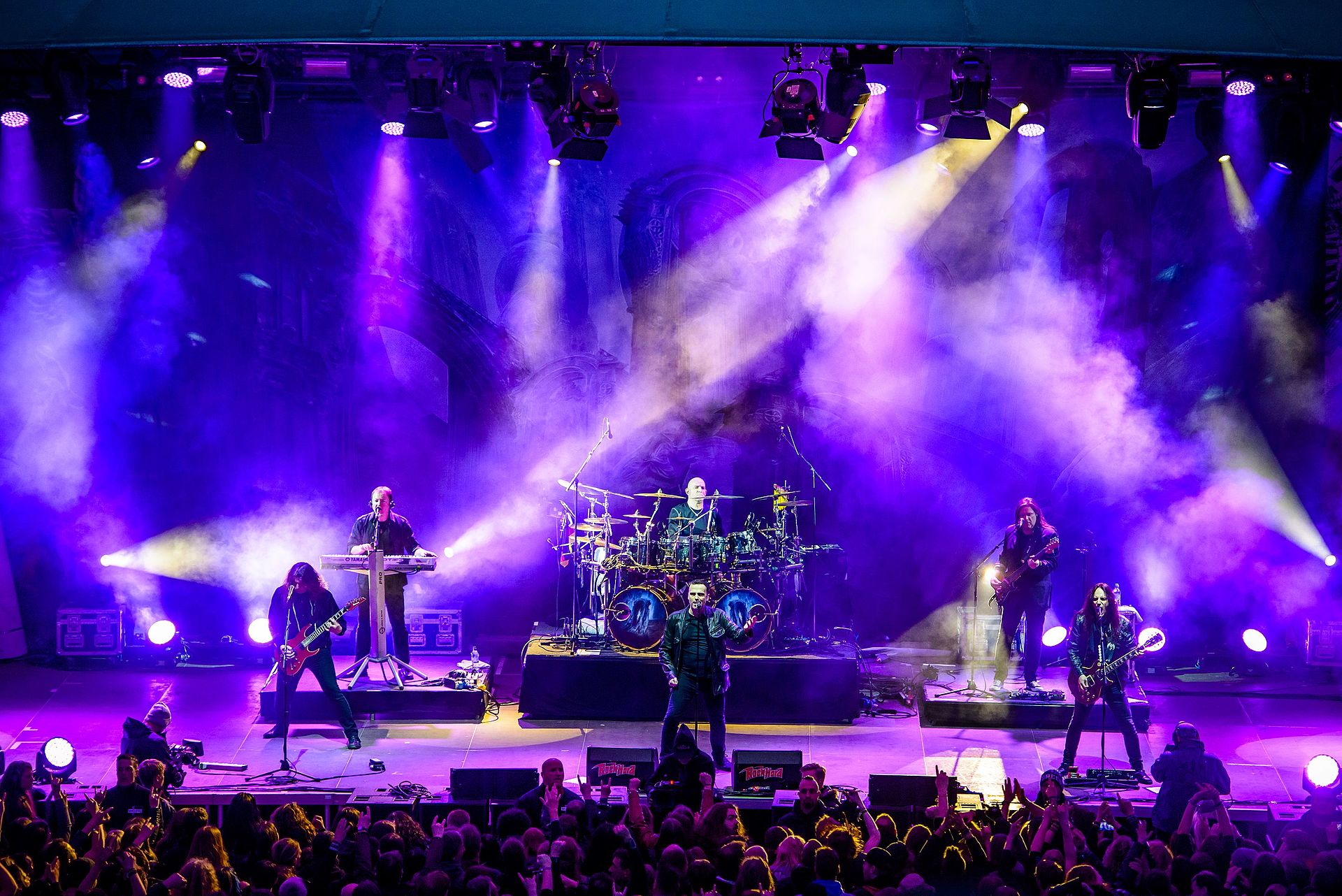 BlindGuardian2016